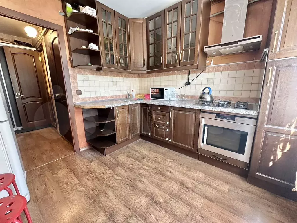 2-к. квартира, 55 м, 2/10 эт. - Фото 1
