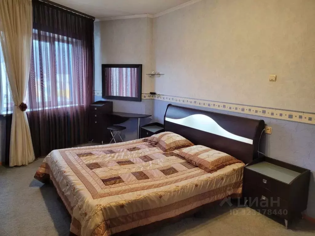 3-к кв. Мурманская область, Кировск Олимпийская ул., 79 (65.0 м) - Фото 1