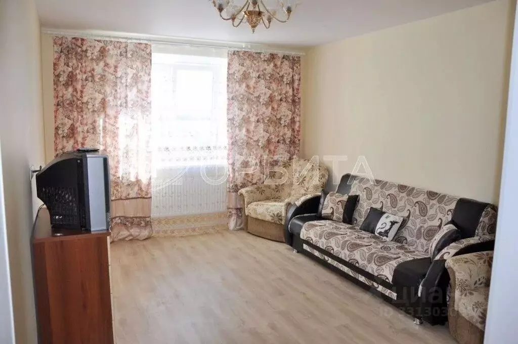 1-к кв. Тюменская область, Тюмень Амурская ул., 39 (37.1 м) - Фото 1