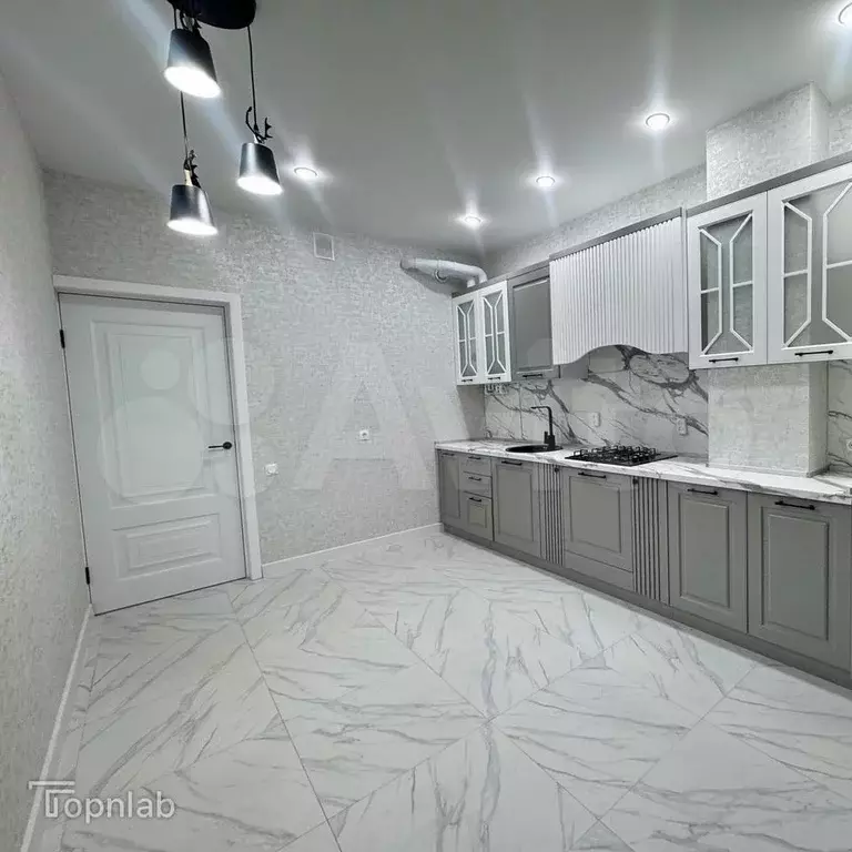 3-к. квартира, 100 м, 8/17 эт. - Фото 1