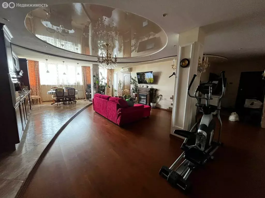 4-комнатная квартира: Якутск, улица Чехова, 35 (130.7 м) - Фото 0