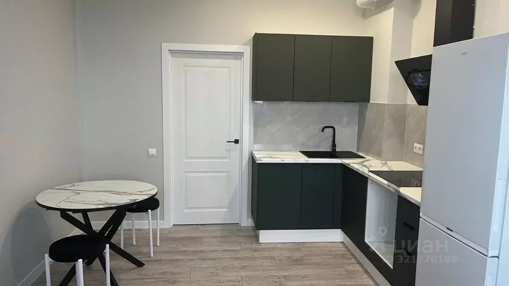 Студия Ростовская область, Батайск ул. 1-й Пятилетки (23.0 м) - Фото 1