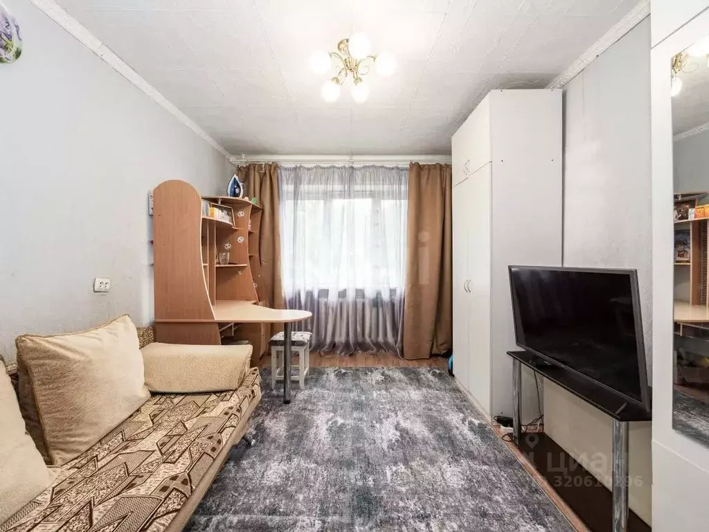 3-к кв. Новосибирская область, Новосибирск ул. Лейтенанта Амосова, 62 ... - Фото 0