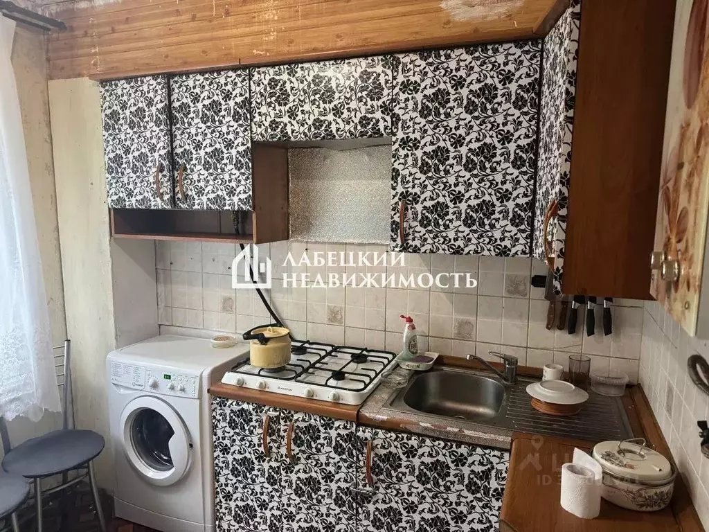 2-к кв. Новгородская область, Чудово ул. Титова, 21 (39.6 м) - Фото 2