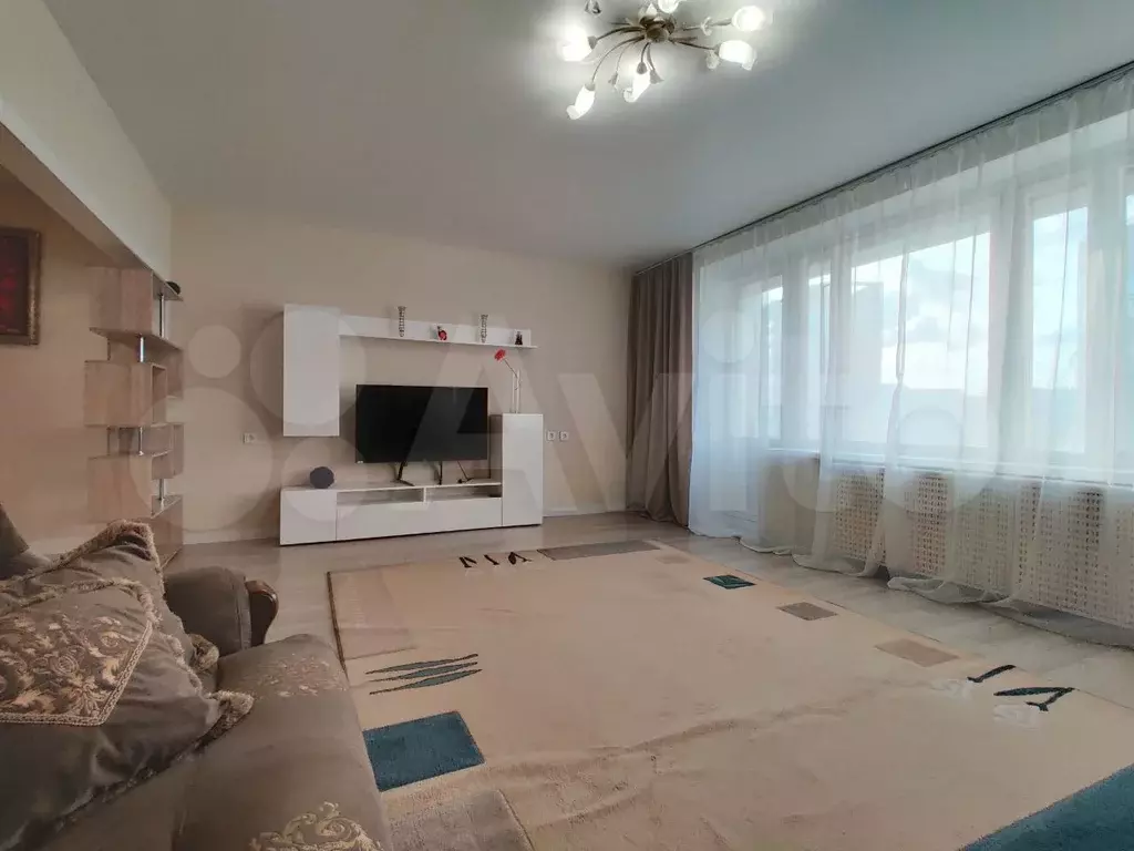 3-к. квартира, 95 м, 7/10 эт. - Фото 1