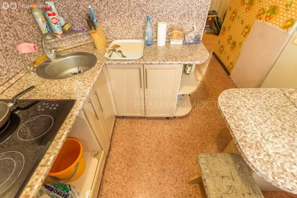 4-комнатная квартира: Тюмень, Харьковская улица, 71 (60.4 м) - Фото 0