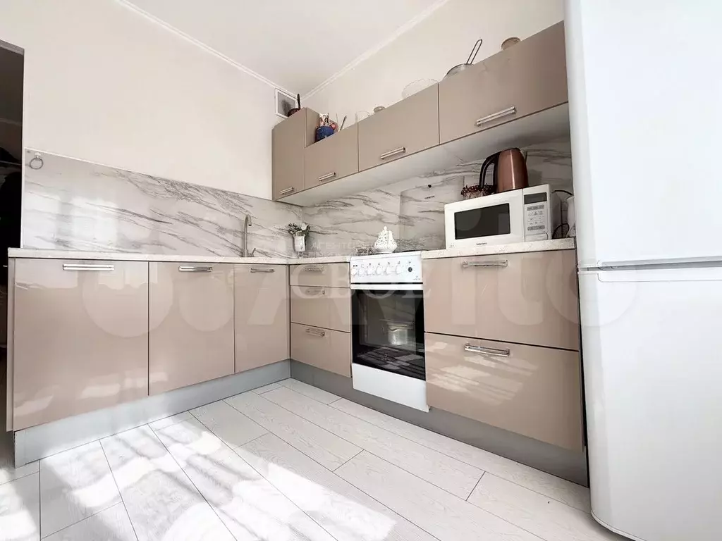2-к. квартира, 53 м, 6/10 эт. - Фото 0