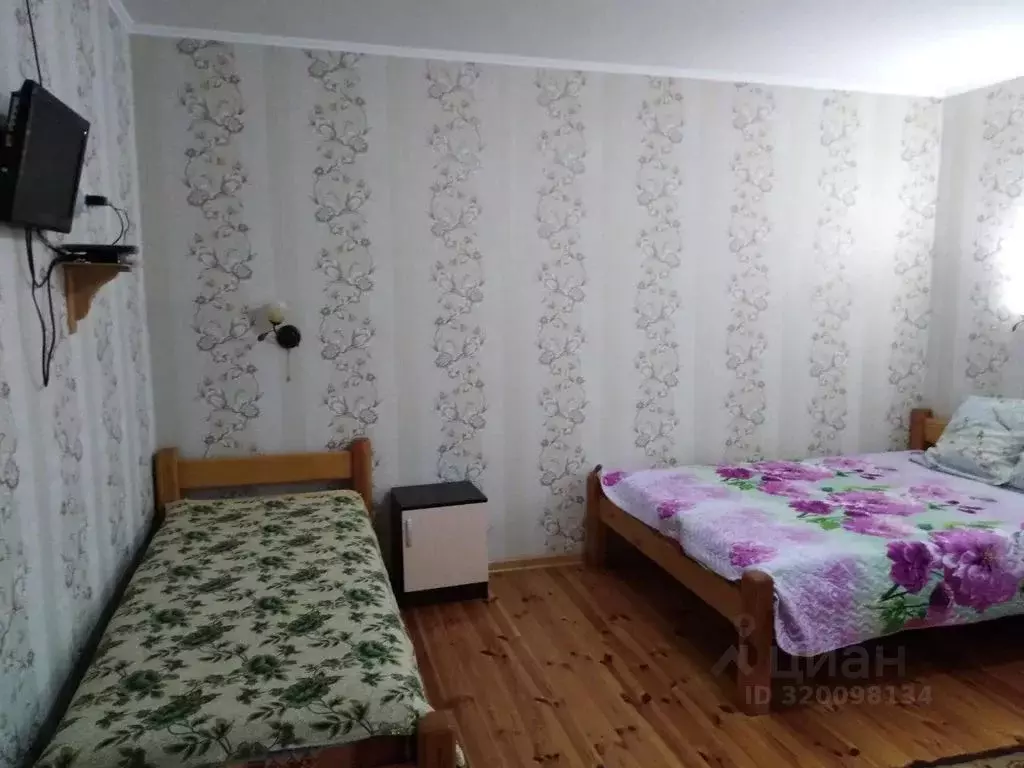 Дом в Крым, Феодосия муниципальный округ, Орджоникидзе пгт ул. ... - Фото 1