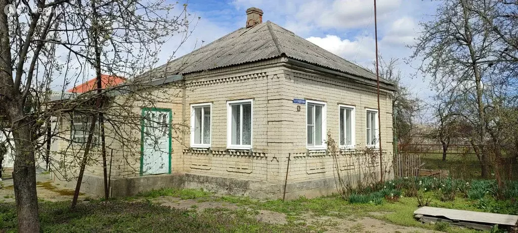 Дом в Новокубанск, Железнодорожная улица, 16 (57.8 м) - Фото 1