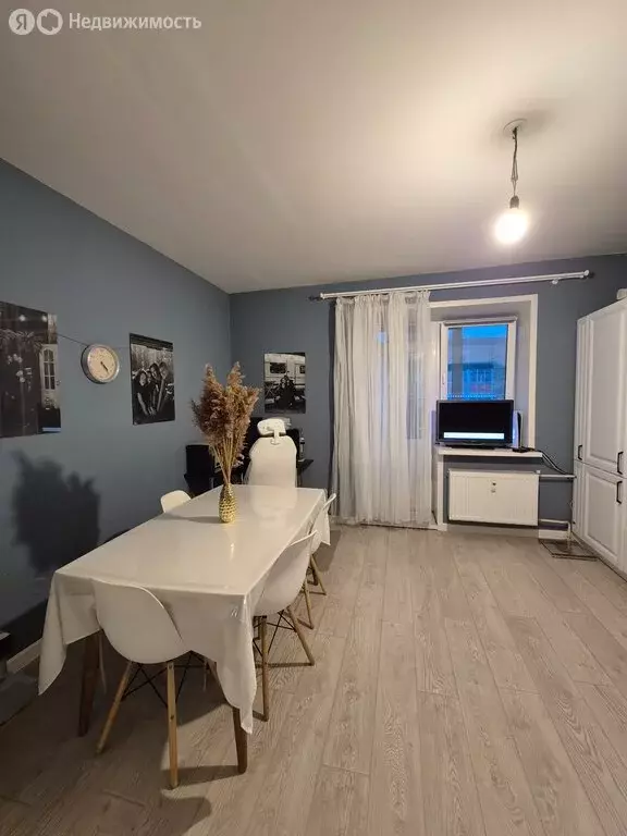 2-комнатная квартира: Пермь, улица Сакко и Ванцетти, 103 (58.7 м) - Фото 2