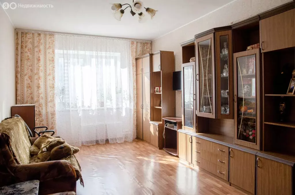 3-комнатная квартира: Санкт-Петербург, проспект Героев, 26к2 (91.2 м) - Фото 1