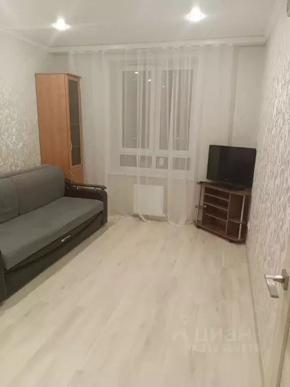 1-к кв. Татарстан, с. Высокая Гора ул. Рождественская, 10 (35.7 м) - Фото 0
