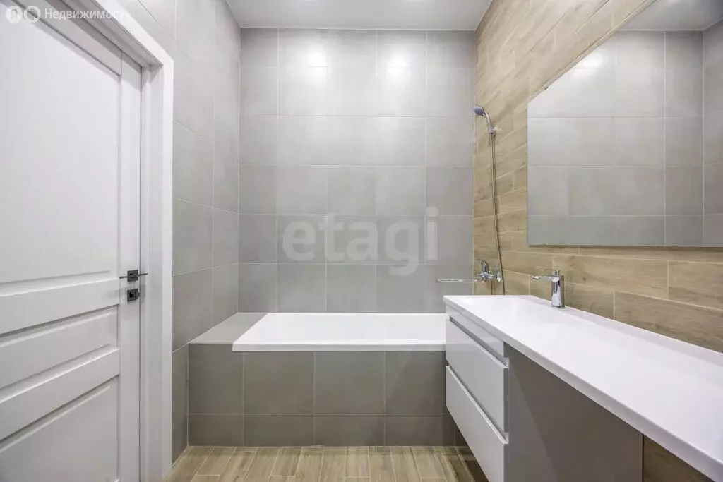 Дом в Ярославский муниципальный округ, деревня Красный Бор (100 м) - Фото 2