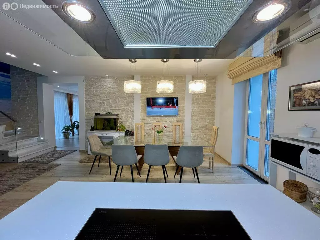 3-комнатная квартира: Киров, Казанская улица, 59 (122.8 м) - Фото 1
