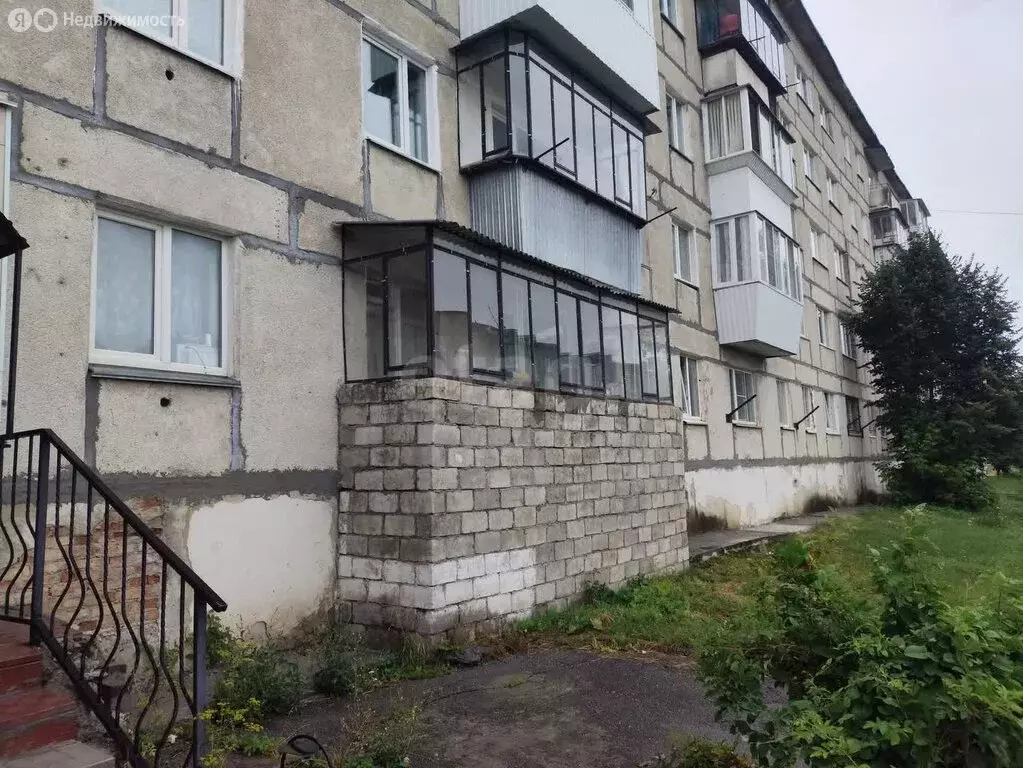 2-комнатная квартира: Сатка, Бакальская улица, 6 (41.4 м) - Фото 1