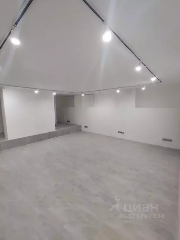 Помещение свободного назначения в Москва ул. Хамовнический Вал, 14 (51 ... - Фото 2