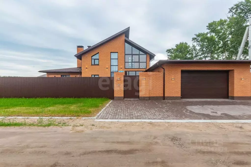 Дом в Омская область, Омский район, с. Усть-Заостровка ул. 12-я ... - Фото 1