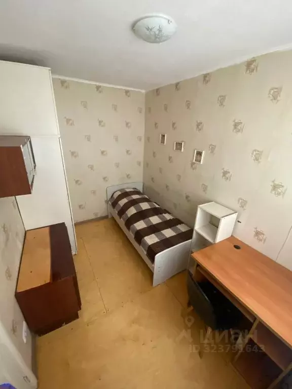 Комната Свердловская область, Екатеринбург ул. Гагарина, 33 (12.0 м) - Фото 0