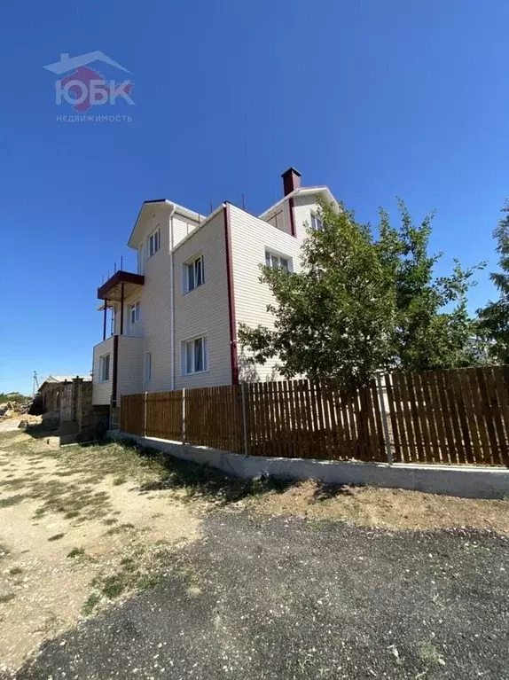 Дом в Крым, Сакский район, с. Фрунзе ул. Октябрьская, 68 (576 м) - Фото 2