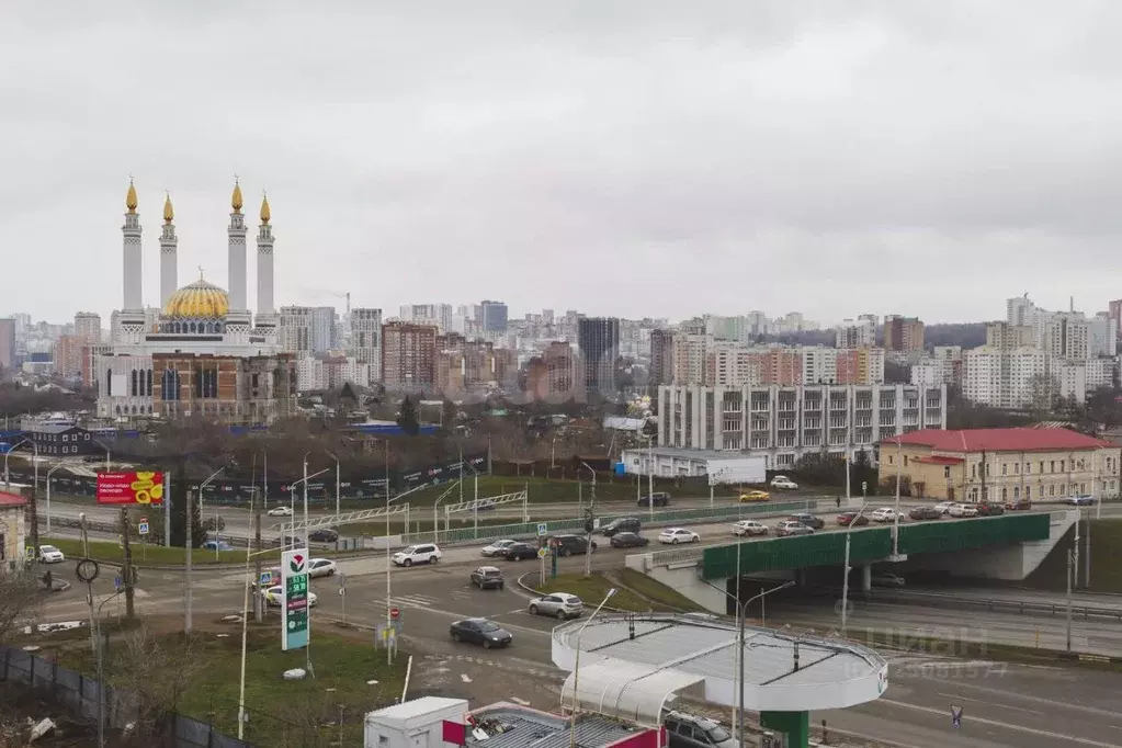 3-к кв. Башкортостан, Уфа ул. Октябрьской Революции, 62/1 (119.6 м) - Фото 1