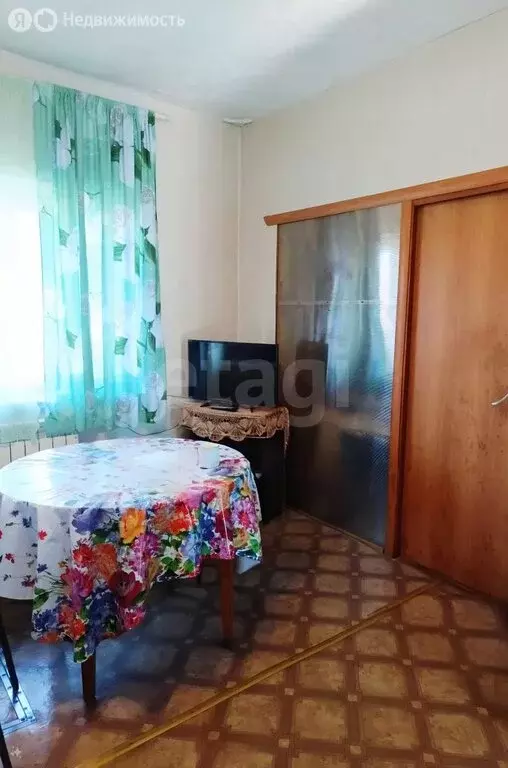 Дом в Тавда, улица Азина (266.5 м) - Фото 1