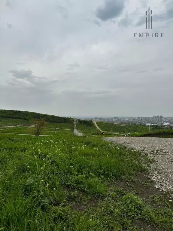 Участок в Чеченская республика, Грозный Новгородская ул. (6.0 сот.) - Фото 0