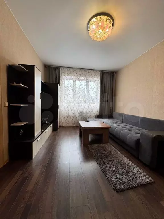 1-к. квартира, 36 м, 1/10 эт. - Фото 0