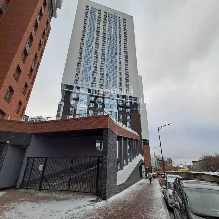 Гараж в Свердловская область, Екатеринбург ул. Свердлова, 32Б (13 м) - Фото 2