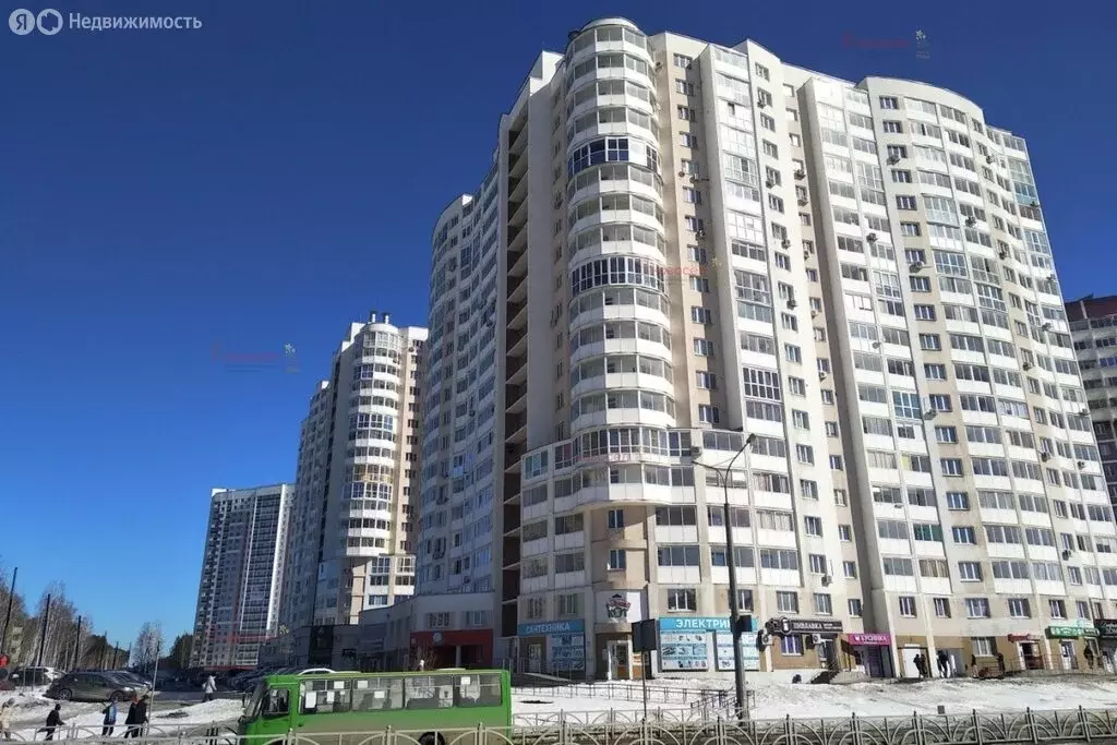 3-комнатная квартира: Екатеринбург, улица Чкалова, 241 (80.3 м) - Фото 2