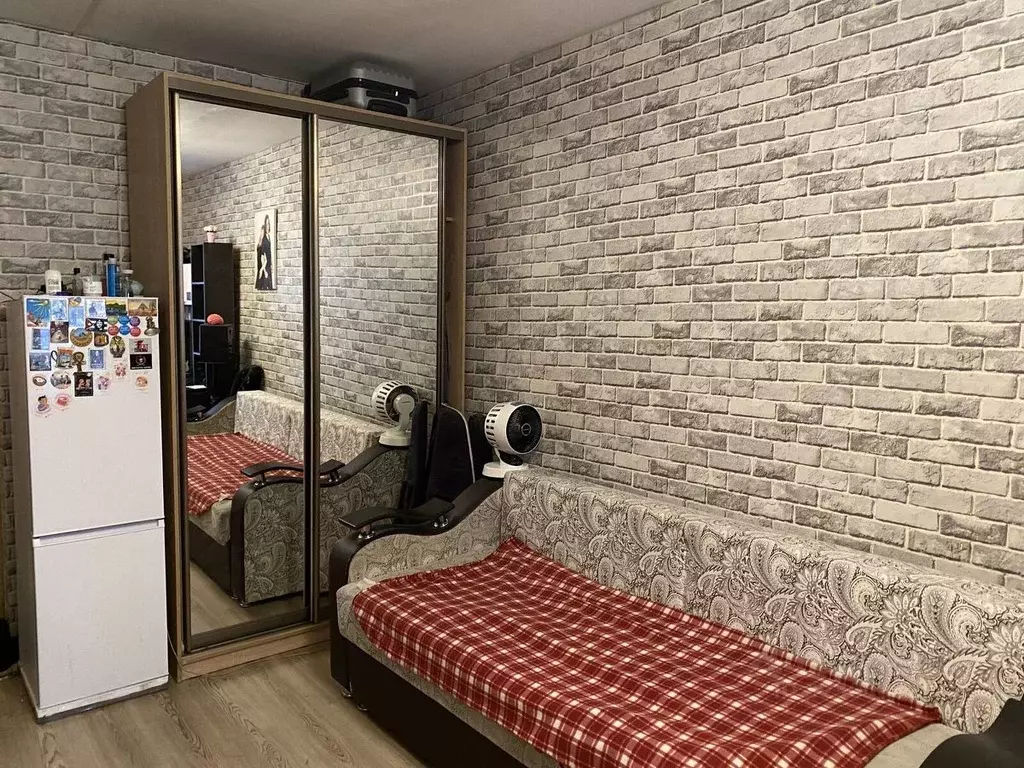 Комната Санкт-Петербург пер. Дойников, 4-6 (18.0 м) - Фото 1