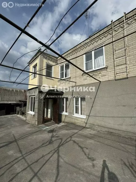 Дом в село Юца, Черешневая улица, 3 (204 м) - Фото 1