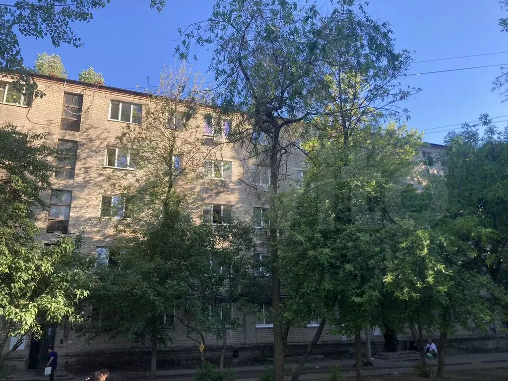 Комната 13,6 м в 5-к., 3/5 эт. - Фото 0
