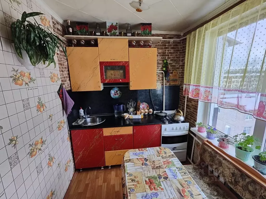 2-к кв. Татарстан, Нижнекамск ул. 50 лет Октября, 3 (42.8 м) - Фото 1