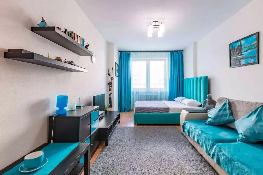 3-к кв. Свердловская область, Екатеринбург ул. 8 Марта, 167 (70.0 м) - Фото 1