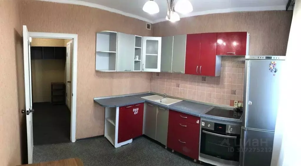 2-к кв. Красноярский край, Красноярск Взлетка мкр, ул. Батурина, 19 ... - Фото 0