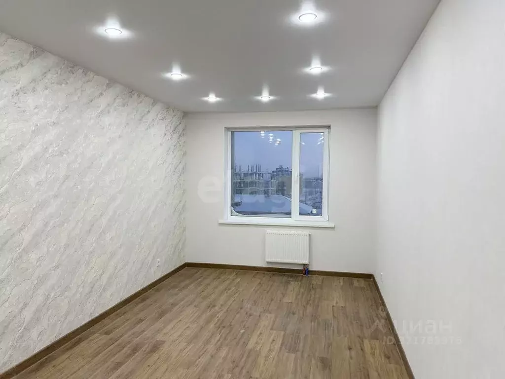 2-к кв. Ямало-Ненецкий АО, Новый Уренгой Сибирская ул., 31А (52.7 м) - Фото 0