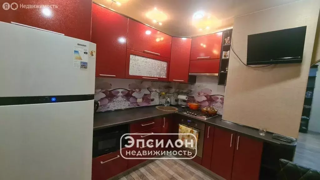 3-комнатная квартира: Курск, улица Крюкова, 7 (72.7 м) - Фото 1