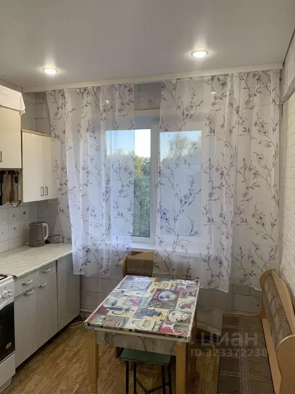 2-к кв. Брянская область, Брянск ул. Димитрова, 118 (45.0 м) - Фото 1