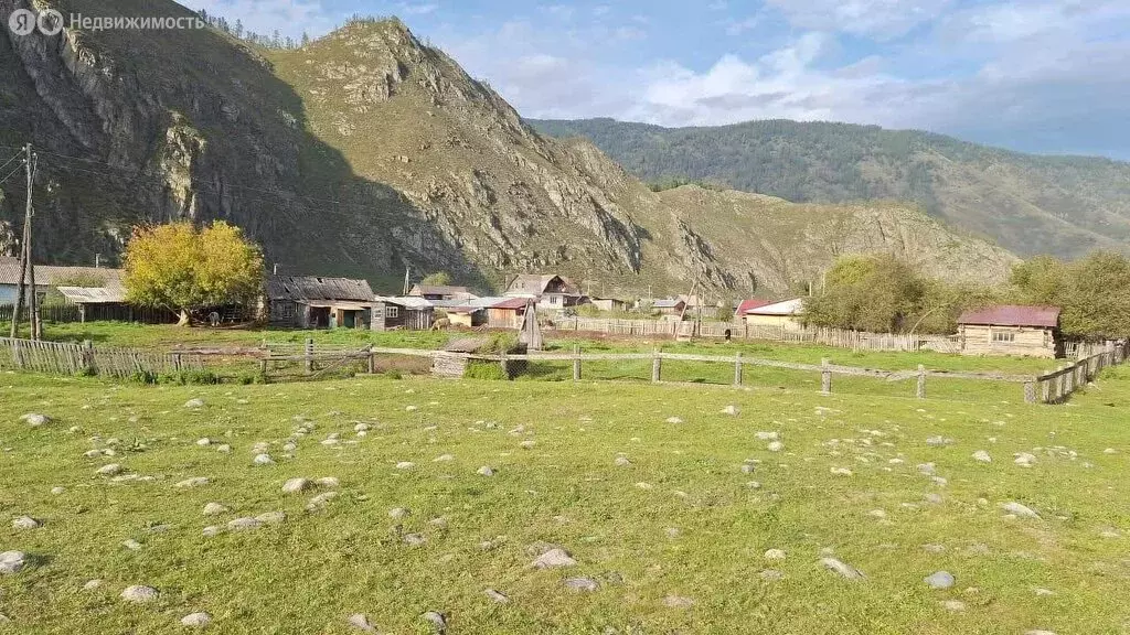 Участок в Тюнгур, Набережная улица (26 м) - Фото 0