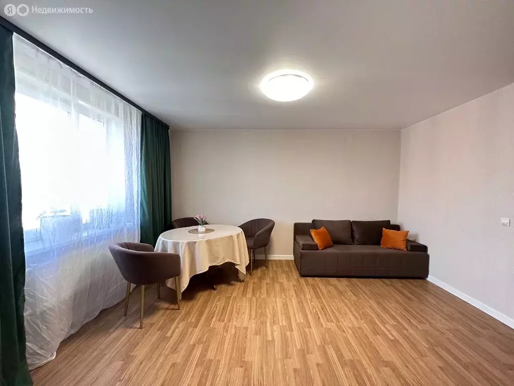 3-комнатная квартира: Мурино, Оборонная улица, 2к5 (67 м) - Фото 1