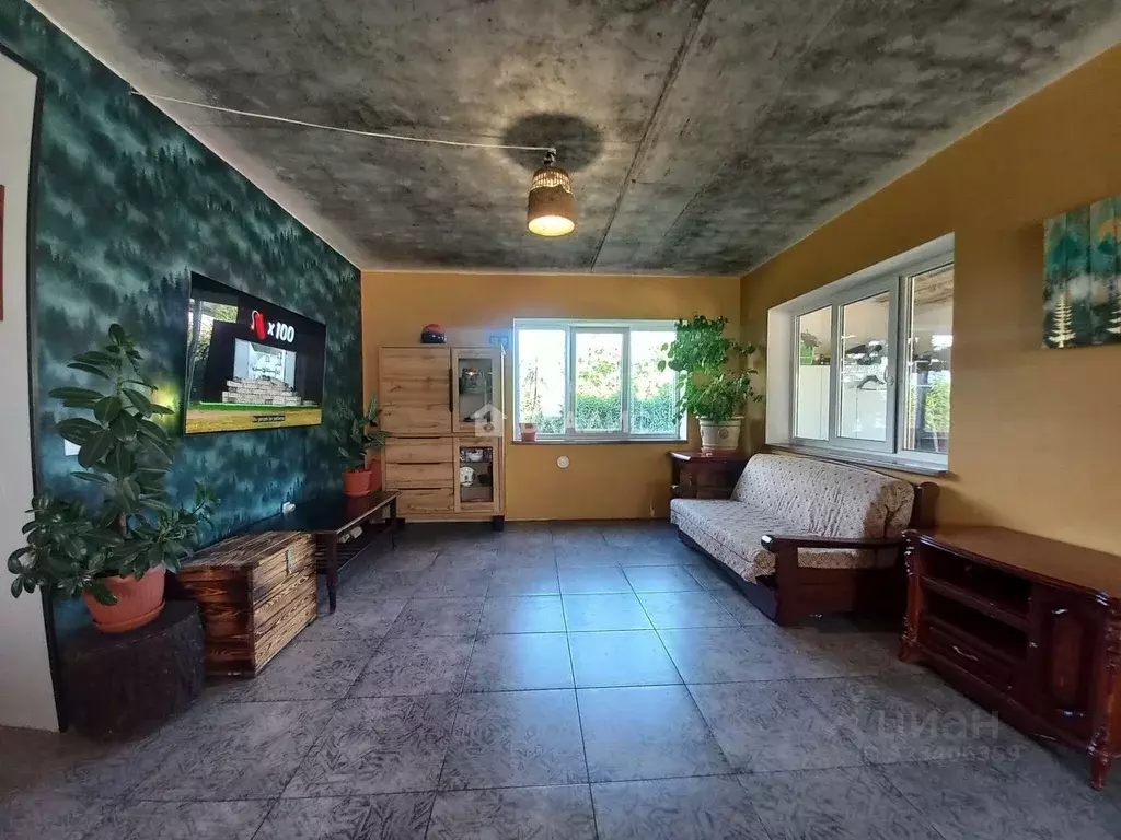 Дом в Калининградская область, Гурьевский муниципальный округ, пос. ... - Фото 1