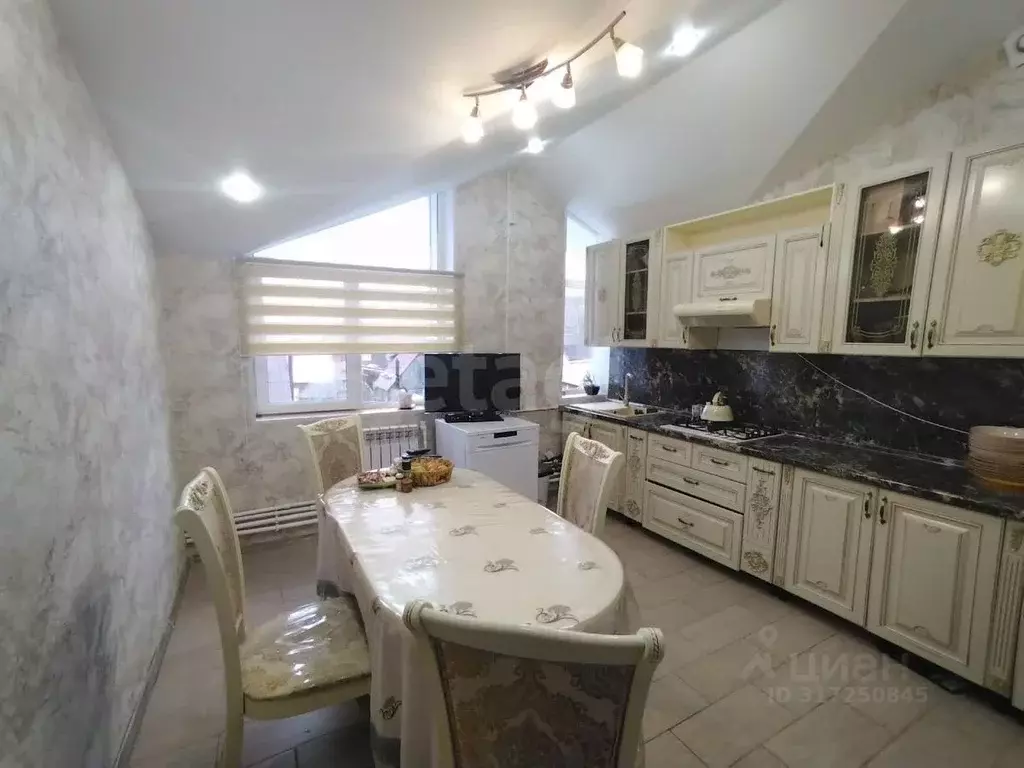 Дом в Архангельская область, Котлас ул. Ленина, 27 (749 м) - Фото 1