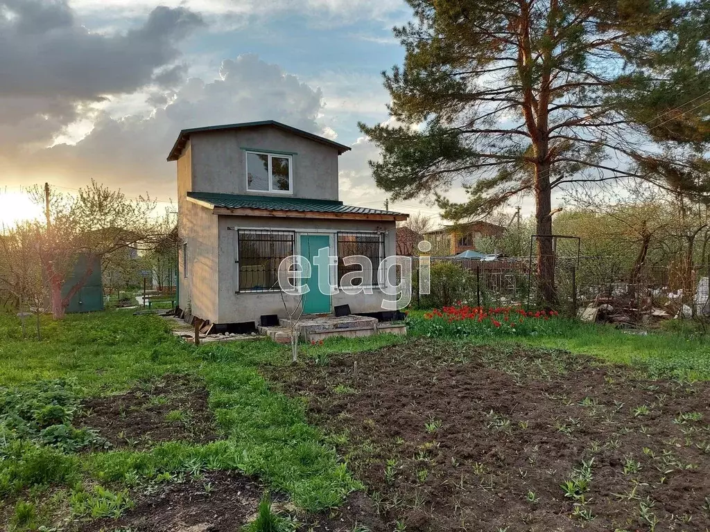 Дом в Саратовская область, Энгельсский район, Красноярское ... - Фото 0