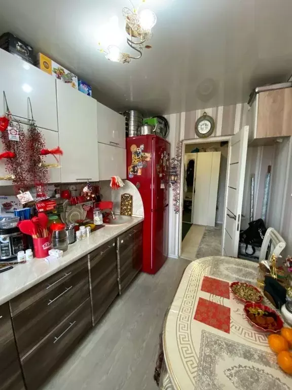 2-к кв. Омская область, Омск Городок Нефтяников мкр, ул. 22 Апреля, 56 ... - Фото 2