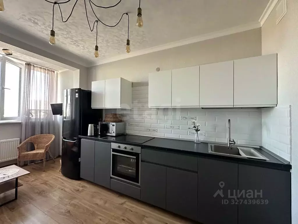 2-к кв. Краснодарский край, Анапа Таманская ул., 121к6 (72.0 м) - Фото 1