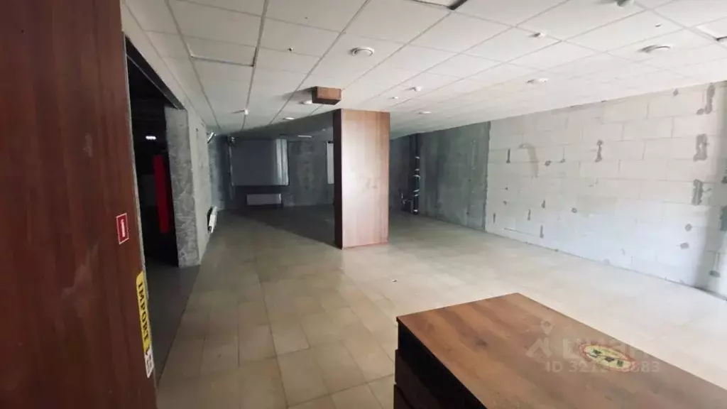 Помещение свободного назначения в Саратовская область, Саратов ул. ... - Фото 1