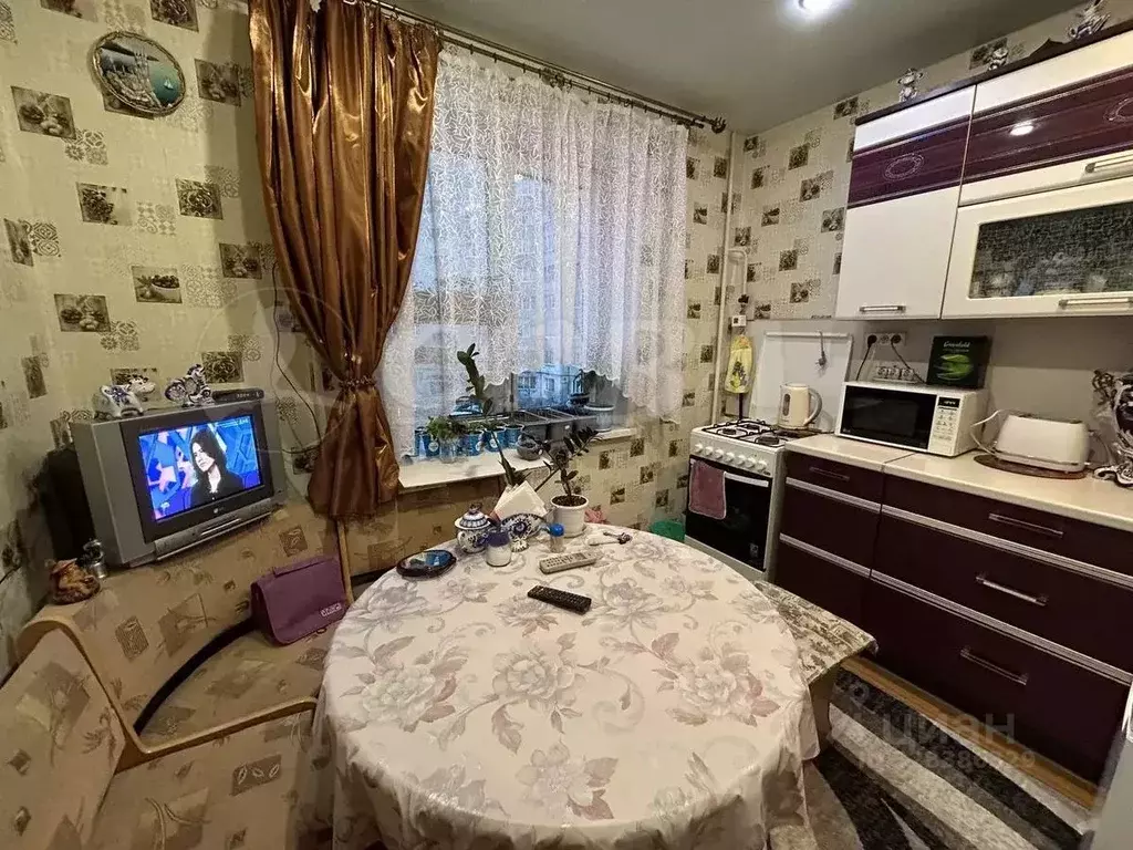 1-к кв. Курганская область, Курган Заозерный жилрайон, 5-й мкр, 30 ... - Фото 2