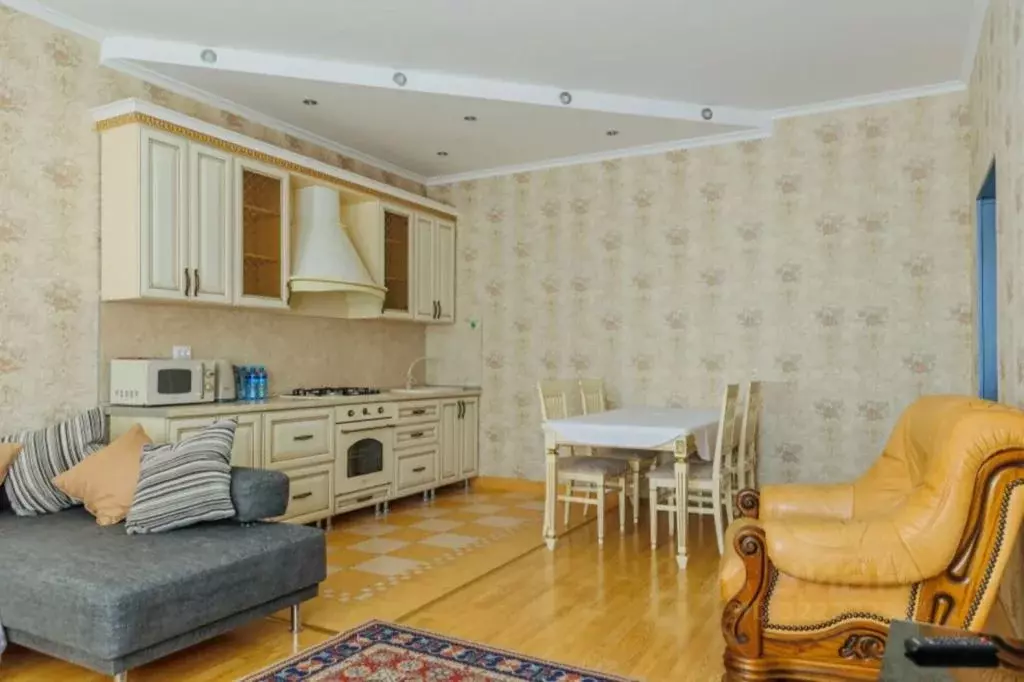 3-к кв. Дагестан, Махачкала ул. Хаджалмахинская, 57 (100.0 м) - Фото 1