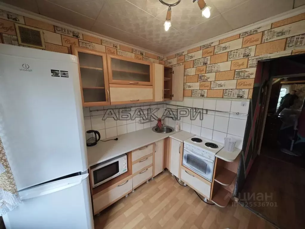 2-к кв. Красноярский край, Красноярск Волгоградская ул., 19а (56.0 м) - Фото 1