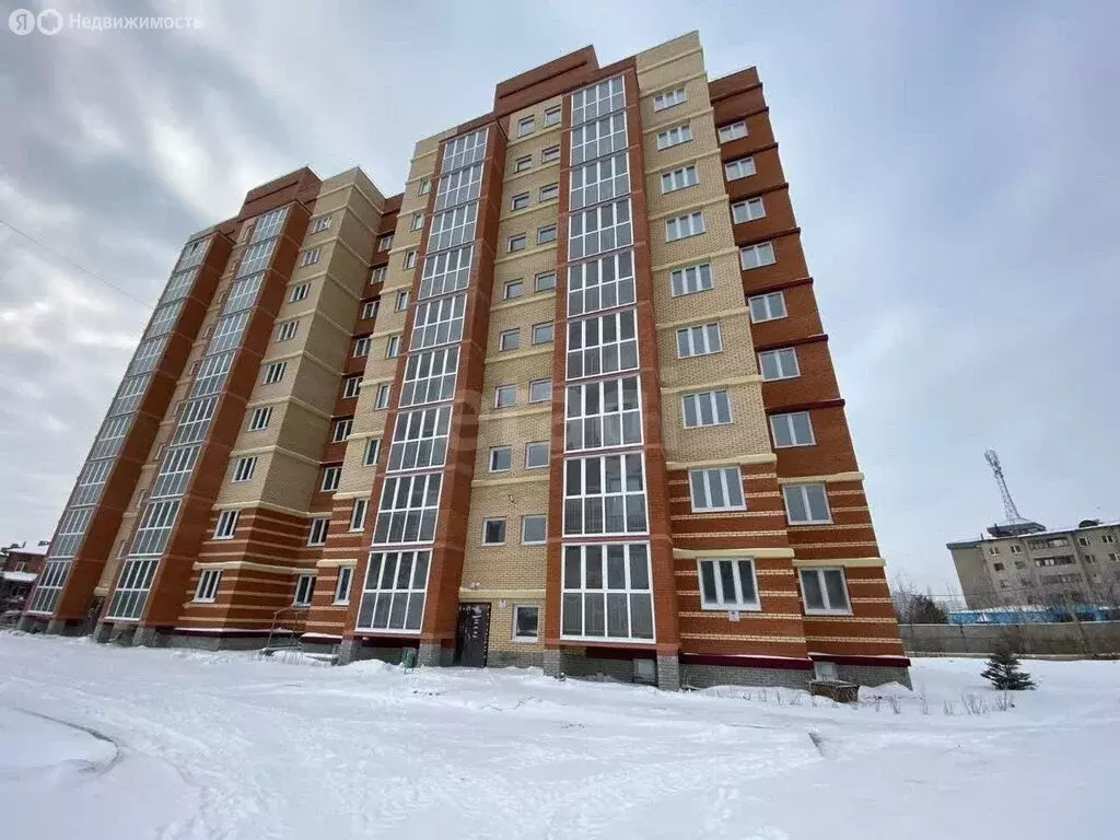 Квартира-студия: Омск, улица Малиновского, 16к2 (41.8 м) - Фото 1